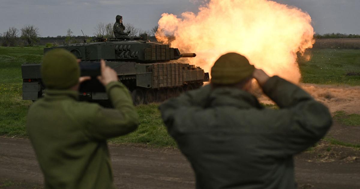 Maniobras del ejército ucraniano con tanques Leopard