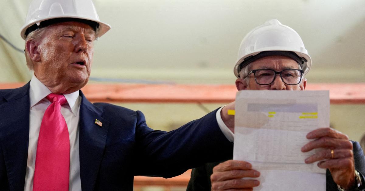 El presidente de EEUU, Donald Trump, y el presidente de la Reserva Federal, Jerome Powell.