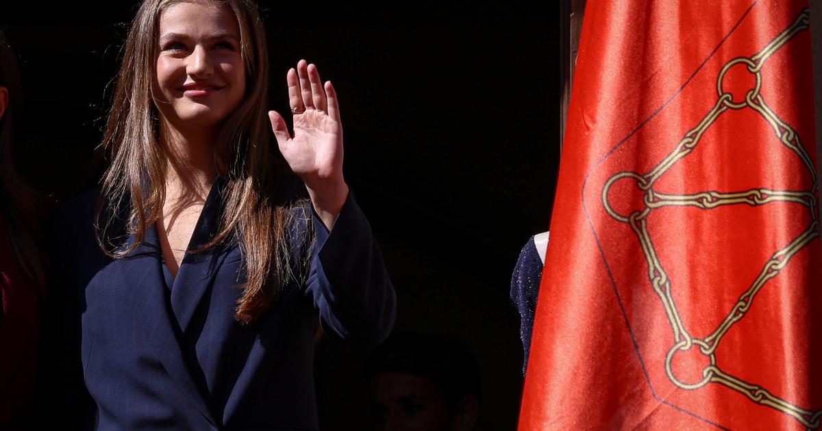 La princesa Leonor en el ayuntamiento de Viana en su primera visita oficial a Navarra