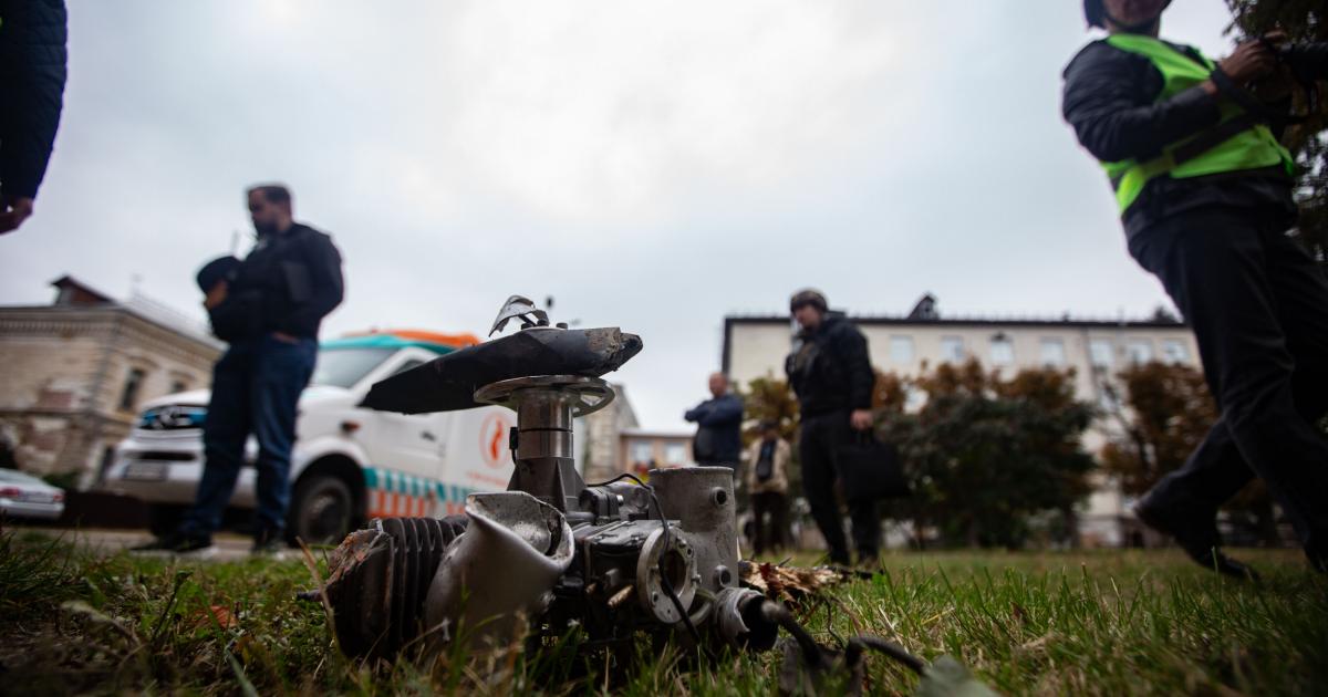 Motor-dron-ruso-en-elsuelo-despues-de-ataque