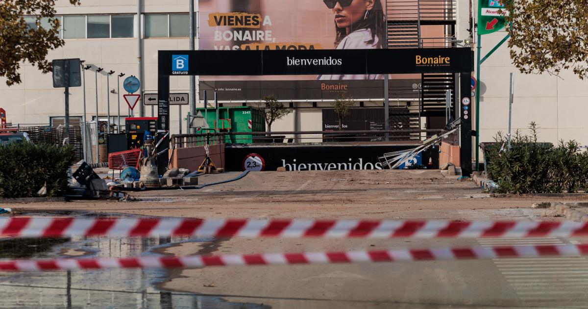 Parking del centro comercial de Bonaire.