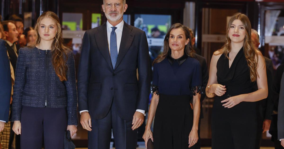 Los reyes Felipe y Letizia, la princesa Leonor y la infanta Sofía en el Concierto de los Premios Princesa de Asturias 2025 en Oviedo