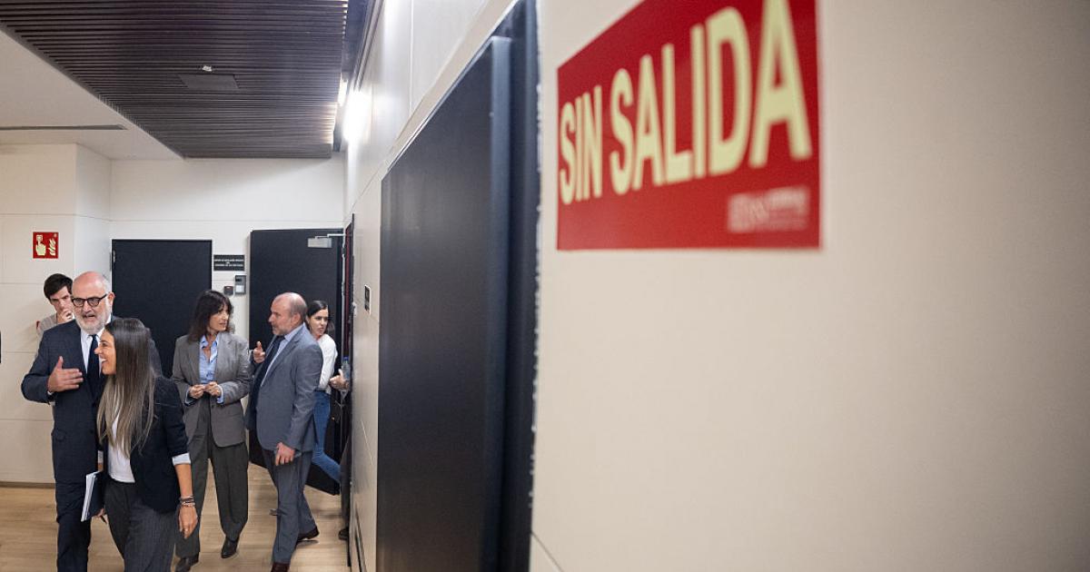 Los diputados de Junts, antes de la rueda de prensa de este jueves