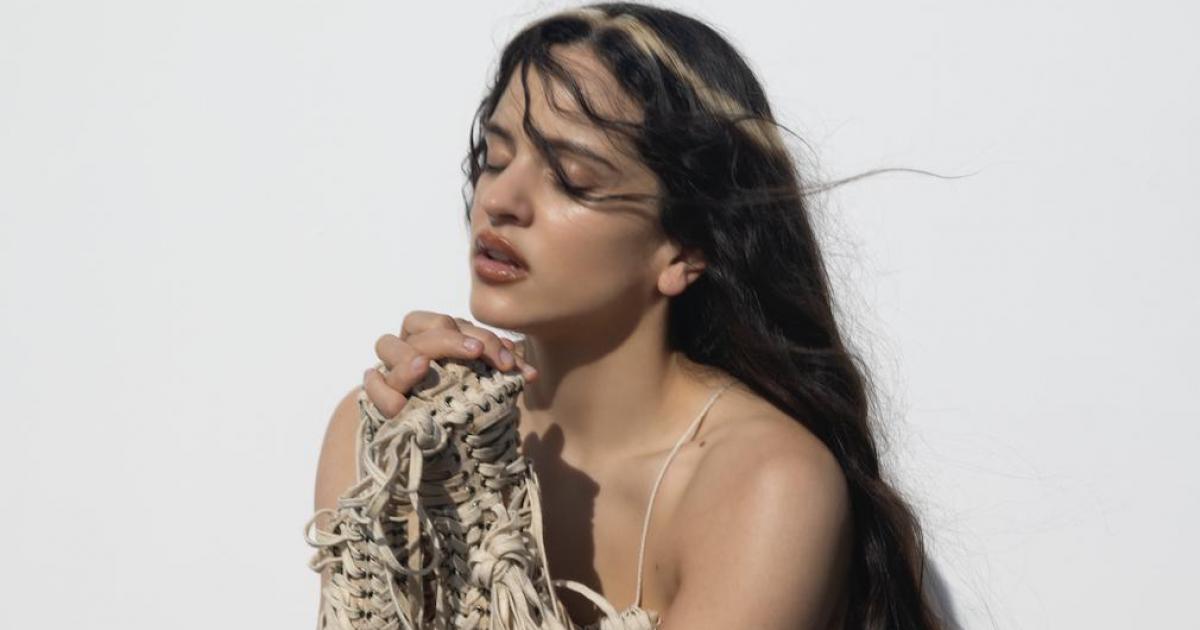 Rosalía en la imagen promocional de 'Lux'.