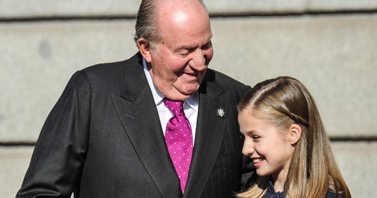 El rey Juan Carlos y la princesa Leonor muy sonrientes en el 40 aniversario de la Constitución Española