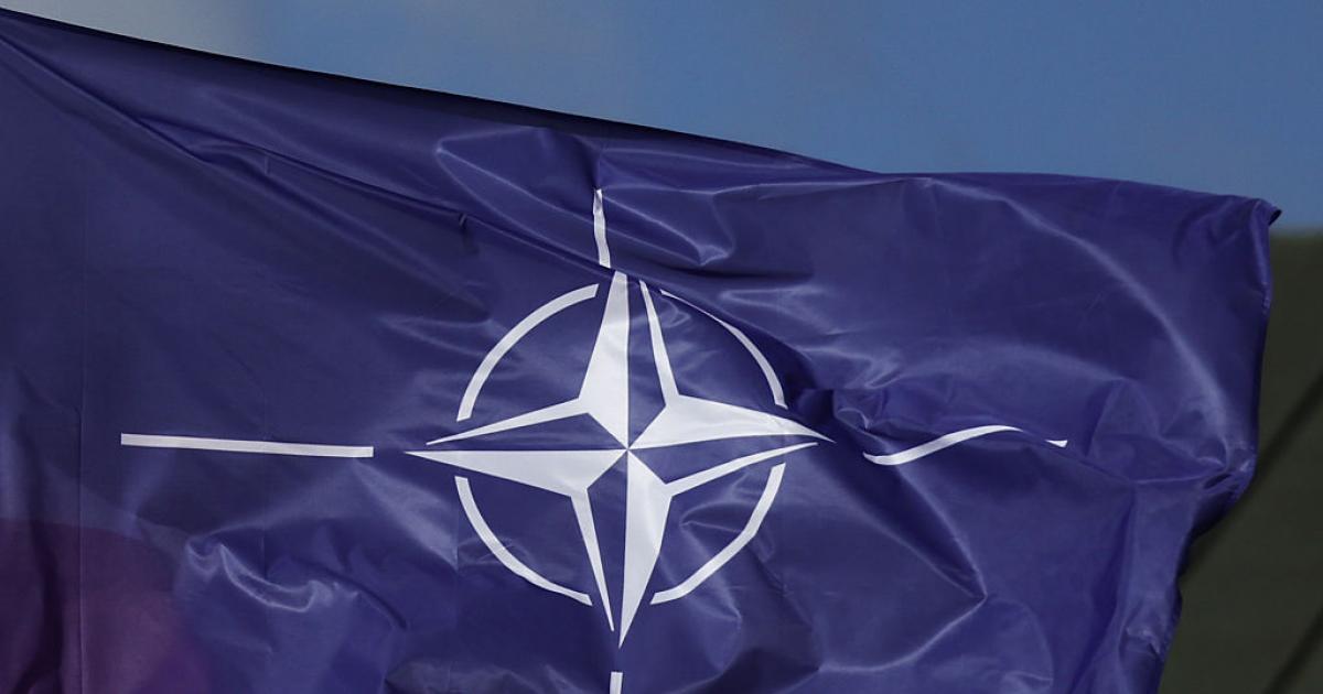 La bandera de la OTAN