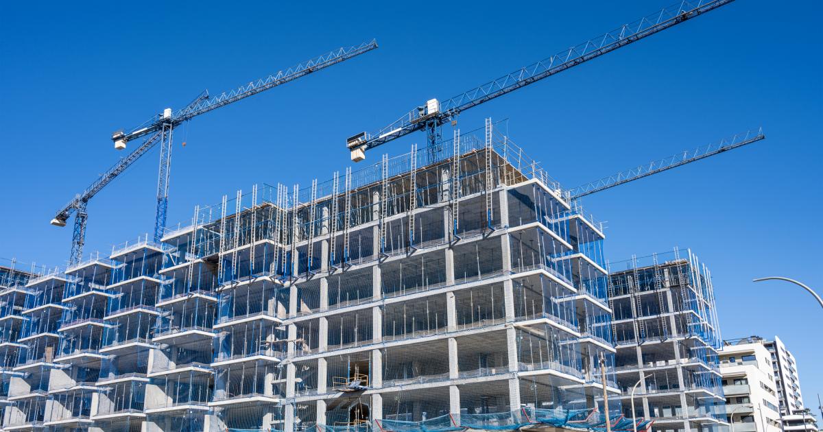 Edificio de viviendas en construcción