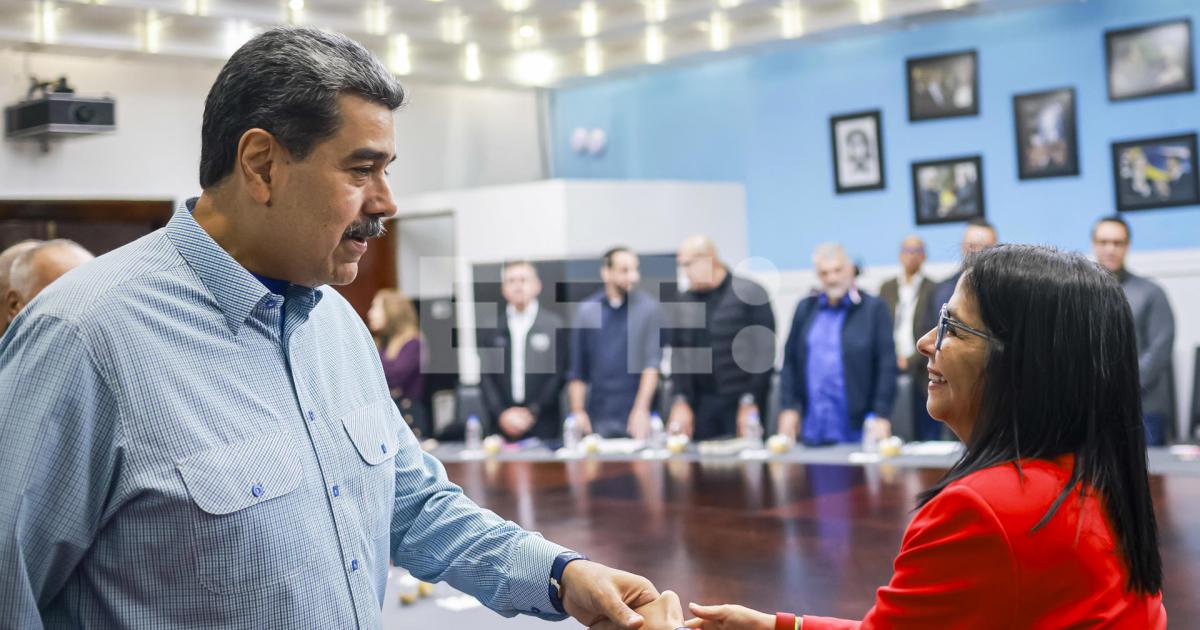 Fotografía cedida por Prensa Miraflores del presidente de Venezuela, Nicolás Maduro