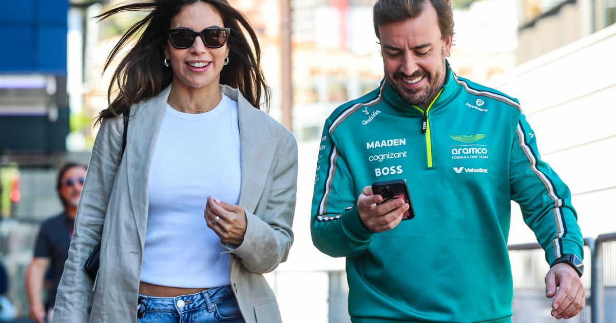 Fernando Alonso y Melissa Jiménez en el Gran Premio de Mónaco de Fórmula 1 2025