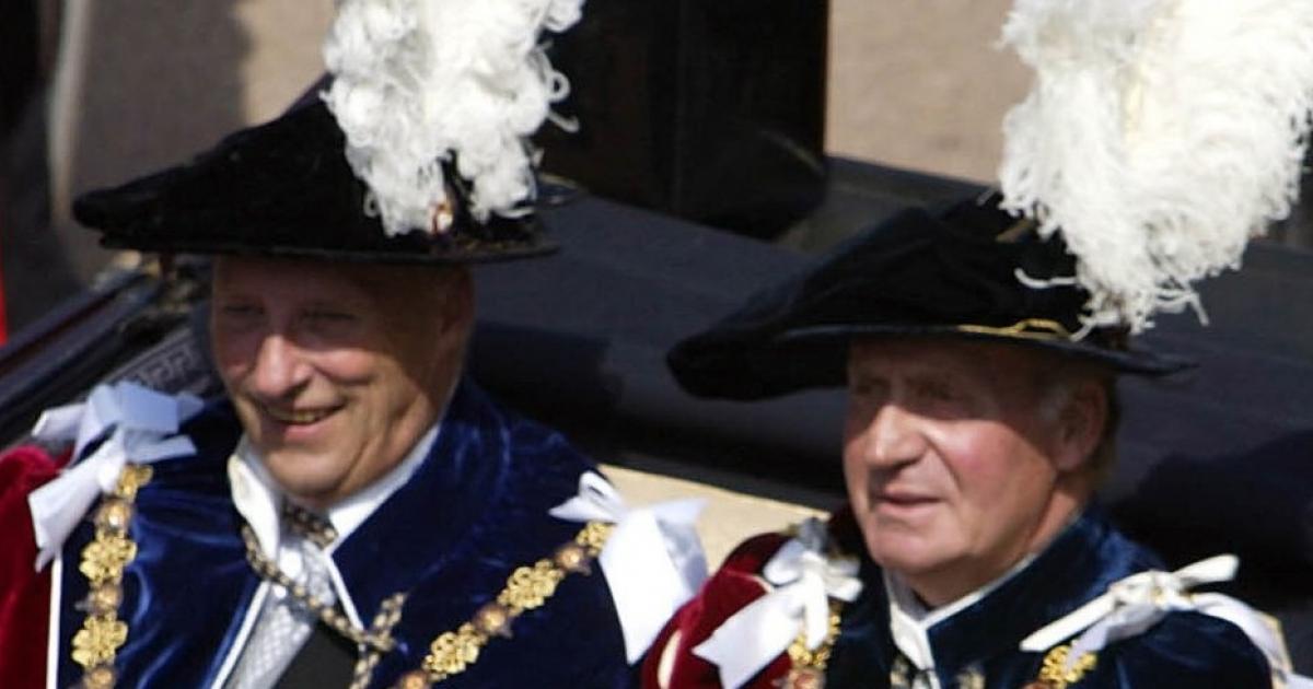 Harald de Noruega y el rey Juan Carlos en la procesión de la Orden de la Jarretera en Windsor