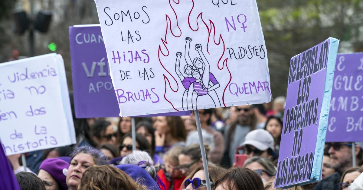 Manifestación feminista del 8 de marzo en Santander.