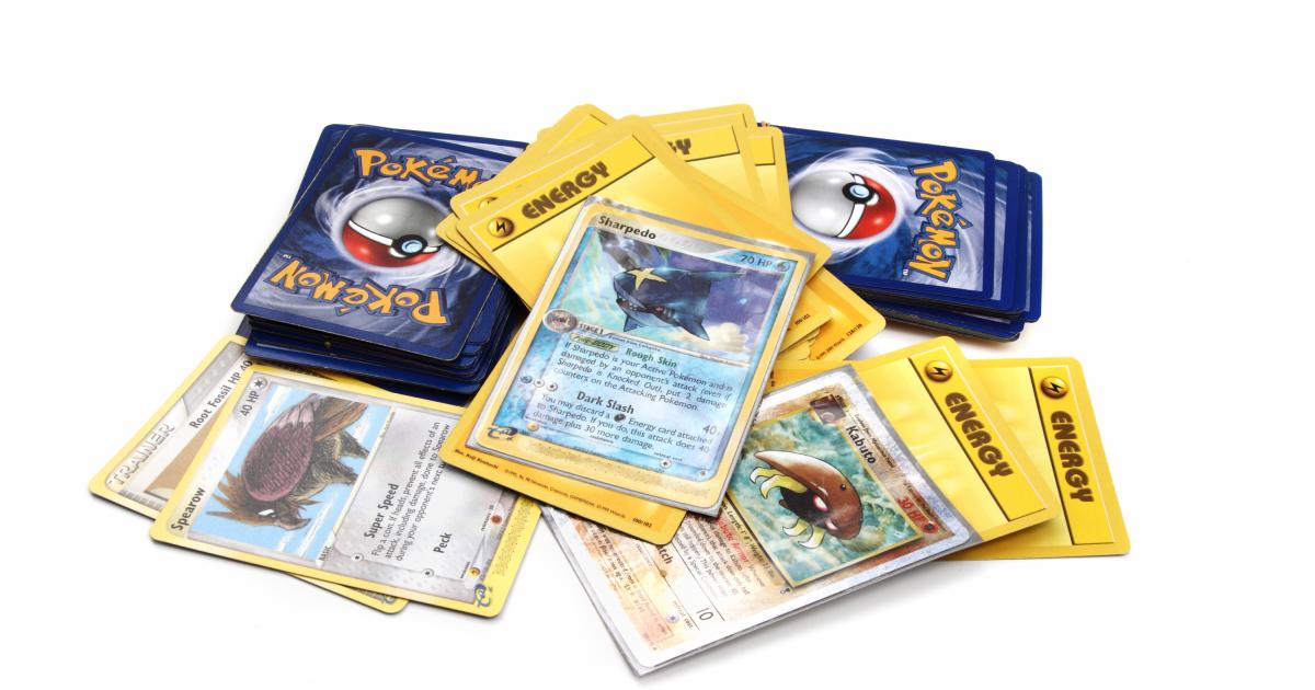 Imagen de archivo de cartas Pokémon.
