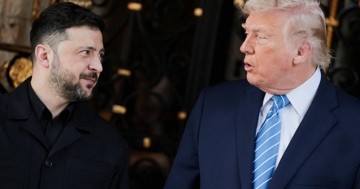 Donald Trump y Volodímir Zelenski este domingo en Florida.