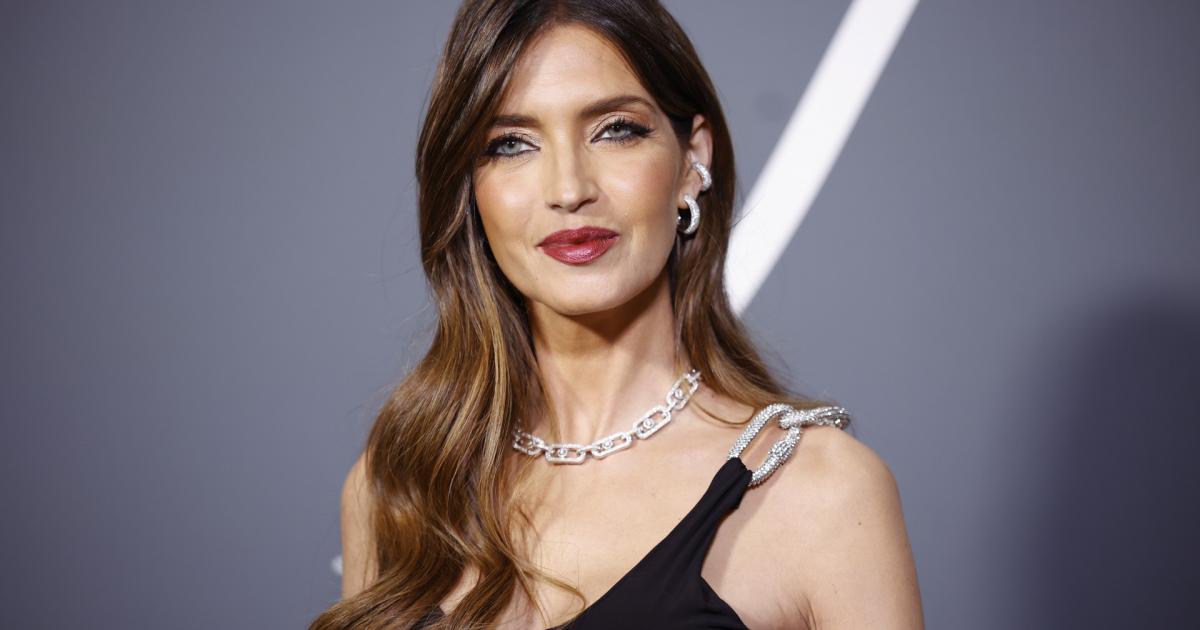 Sara Carbonero, en una galla de Elle en noviembre de 2025