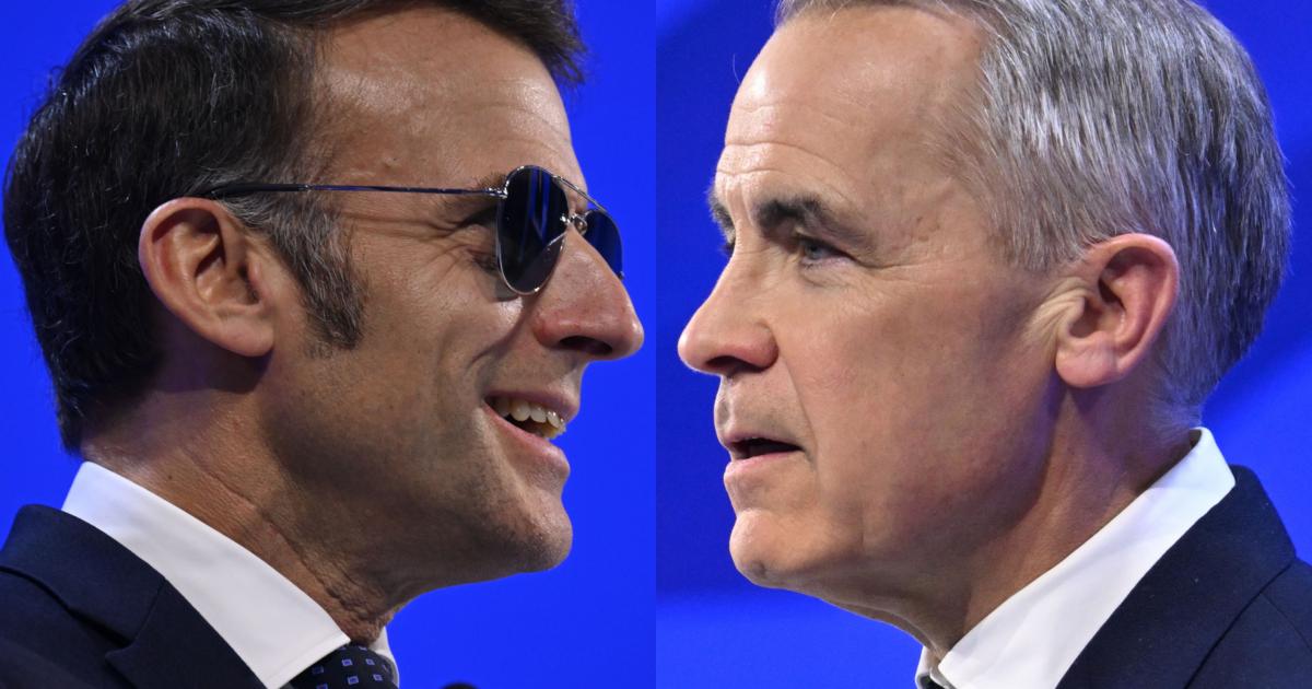 El presidente de Francia, Emmanuel Macron, y el primer ministro de Canada, Mark Carney, el 20 de enero de 2026, en el Foro de Davos (Suiza).