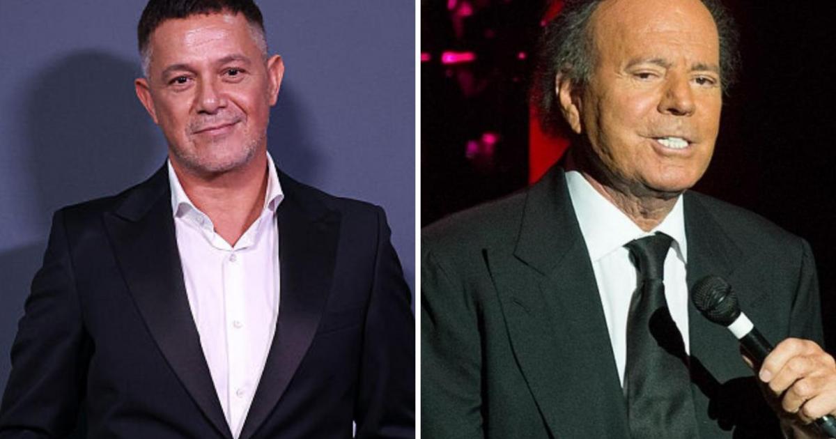 El cantante Alejandro Sanz y Julio Iglesias.