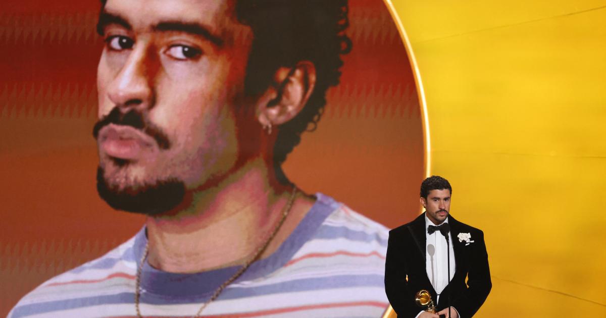 Bad Bunny hace historia y gana el Grammy a mejor álbum del año con un disco en español