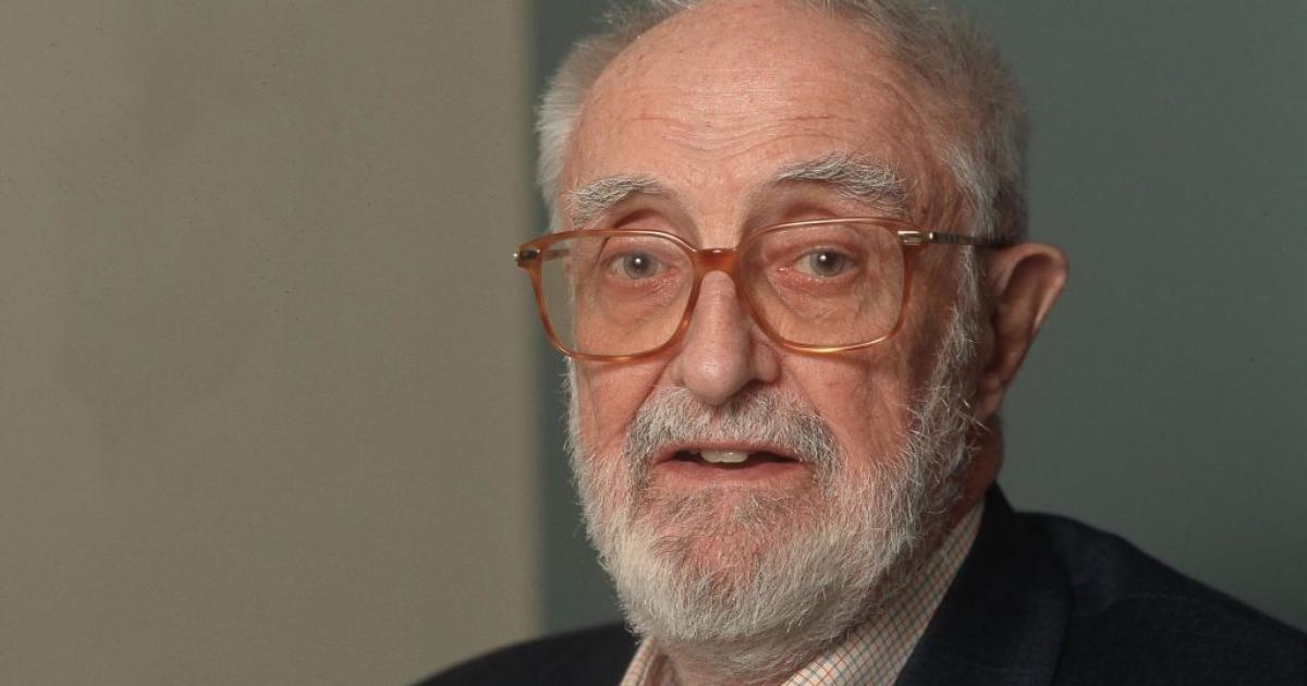 El economista, pensador y escritor español José Luis Sampedro