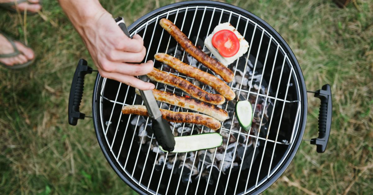 Salchichas a la barbacoa, aunque no sabemos si son vegetales.