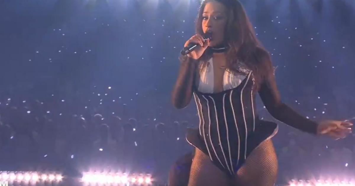 Chanel durante su actuación en el Benidorm Fest 2026.