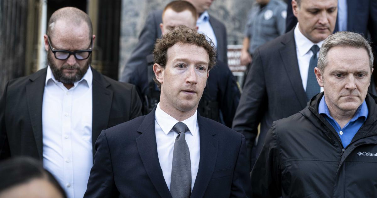 Mark Zuckerberg llegando al juicio en Los Ángeles