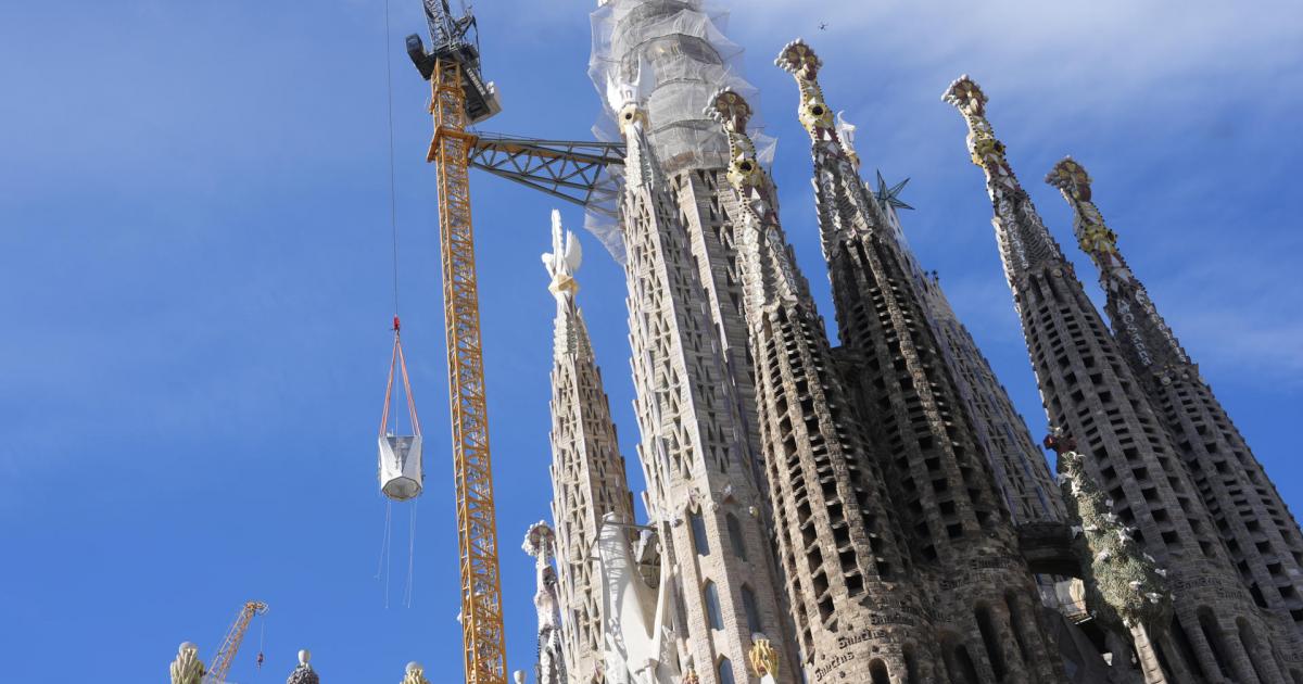 El templo de la Sagrada Familia alcanza su altura máxima: 172 metros