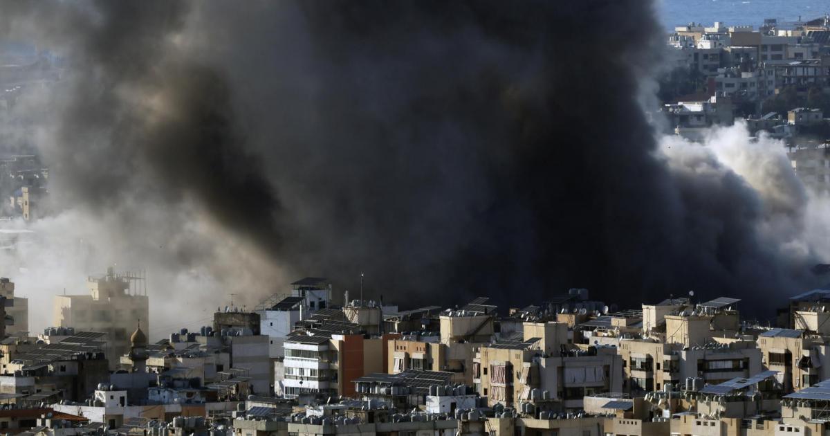 El humo se adueña de Beirut tras los últimos ataques de Israel