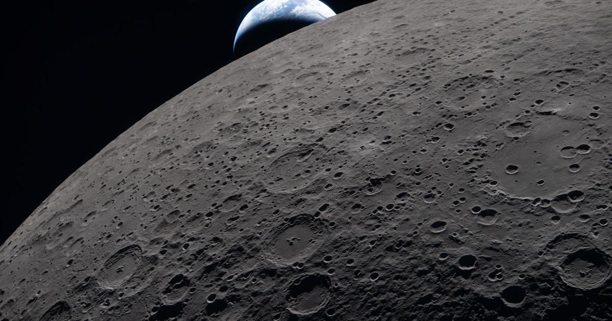 Imagen de la Luna capturada por la nave Orion de la misión Artemis II.