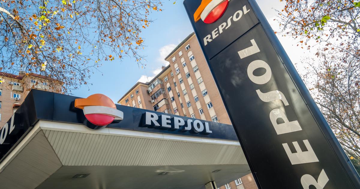 Imagen de archivo de una gasolinera de Repsol en Madrid.