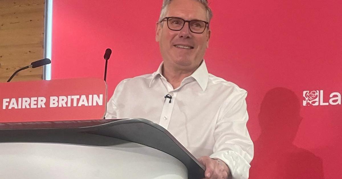 El primer ministro de Reino Unido, sir Keir Starmer, durante su discurso tras la debacle del Partido Laborista en las últimas elecciones municipales.