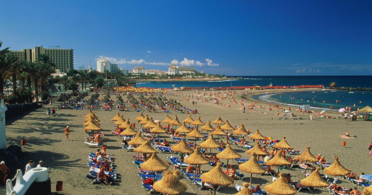 Una imagen de Playa de las Américas, en Tenerife.