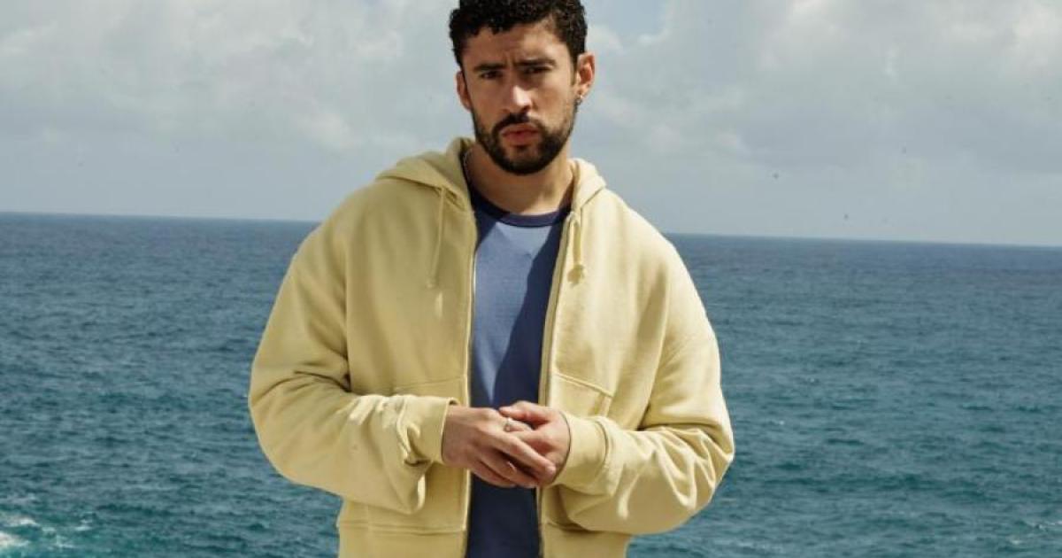 Bad Bunny, en una de las imágenes de su colección para Zara