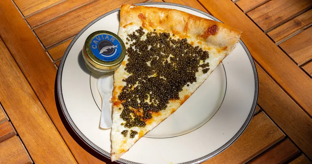 Pizza de caviar.