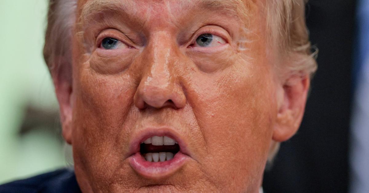 El presidente de EEUU, Donald Trump, habla en el Despacho Oval, en la Casa Blanca, tras firmar la Ley de Seguridad, el 10 de junio de 2026.