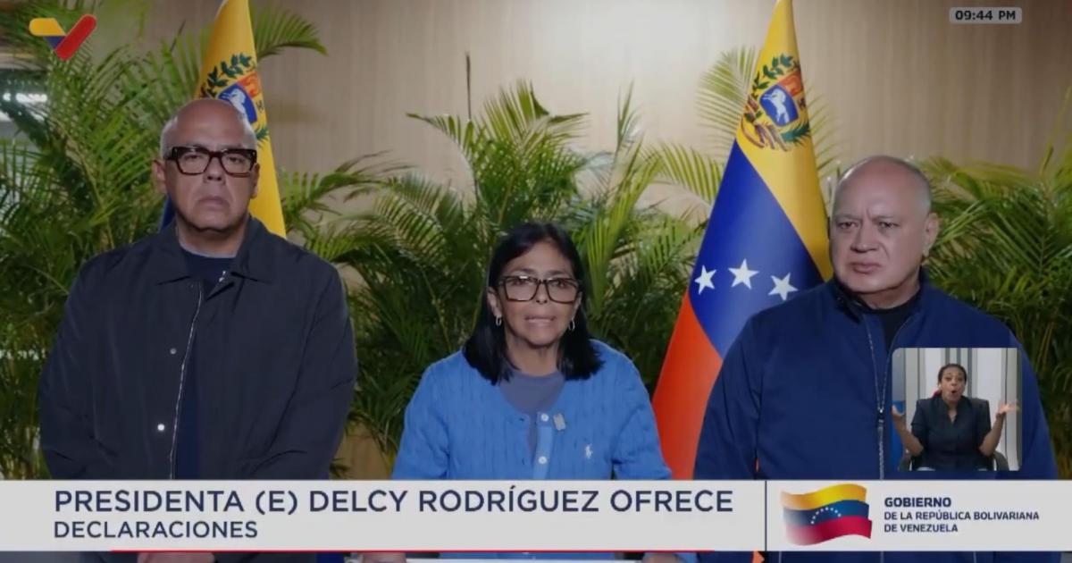 La presidenta de Venezuela, Delcy Rodríguez; el presidente de la Asamblea, Jorge Rodríguez, el ministro de Interior, Diosdado Cabello, comparecen el 24 de junio de 2026 tras los terremotos.