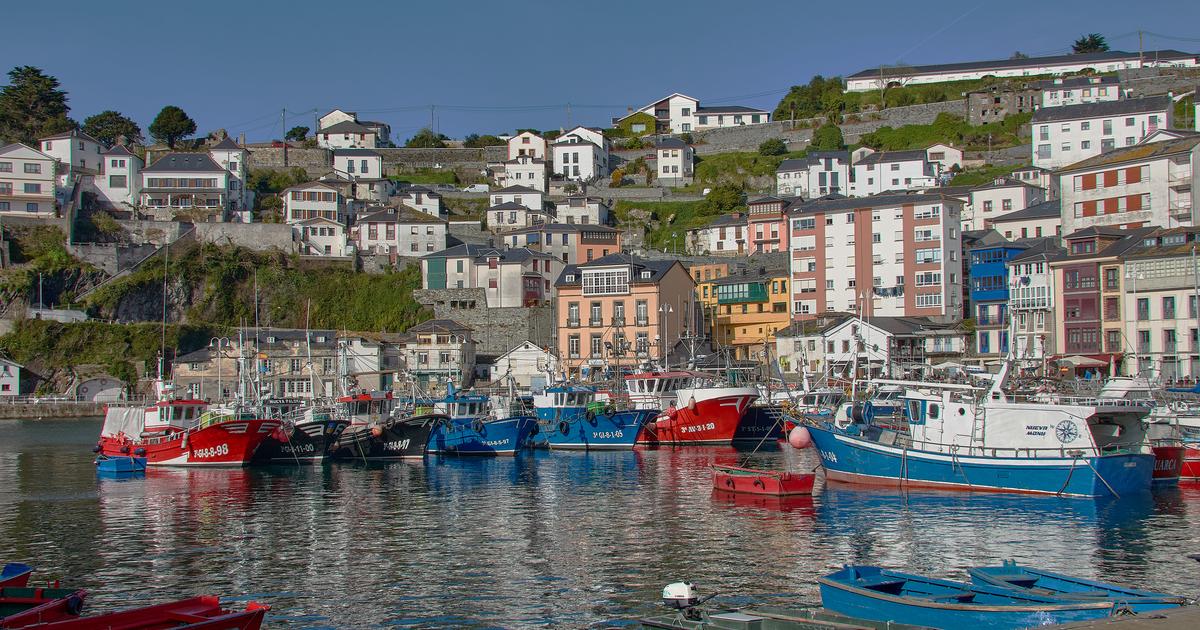 El puerto de Luarca (Asturias)