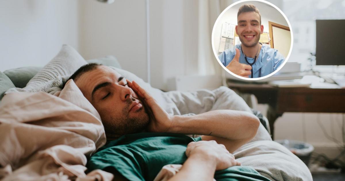 El enfermero Jorge Ángel y una persona con dificultad para dormir