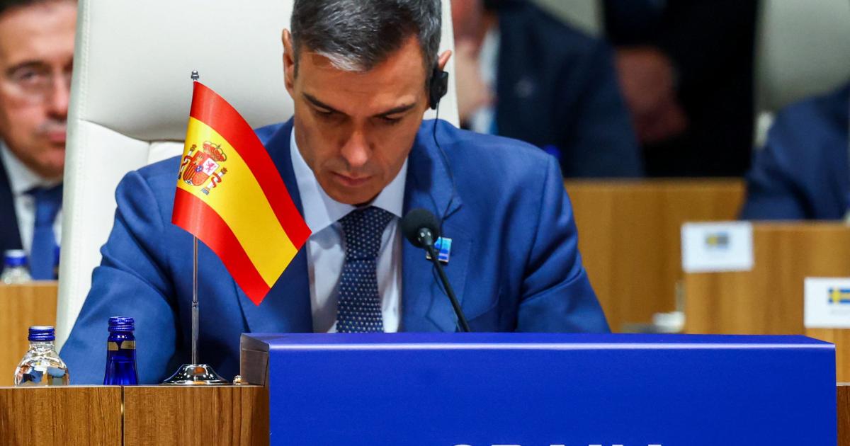El presidente español, Pedro Sánchez, asiste a una reunión del Consejo del Atlántico Norte durante la cumbre de la OTAN en Ankara (Turquía), el 8 de julio de 2026.
