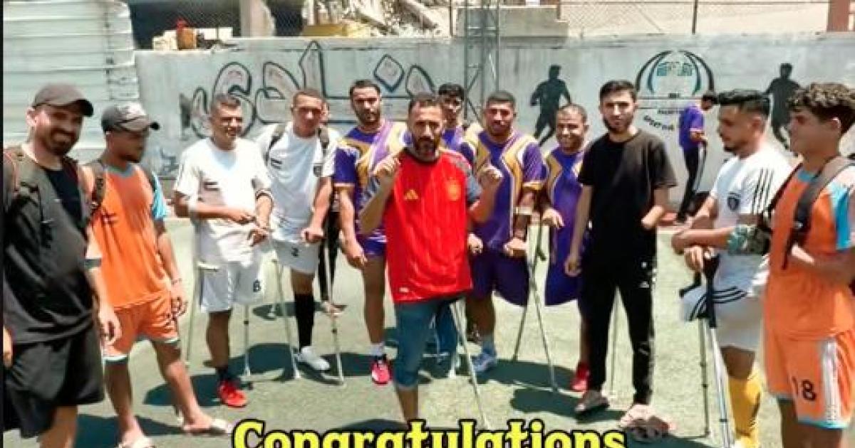 Futbolistas de Gaza Al Irada FC.