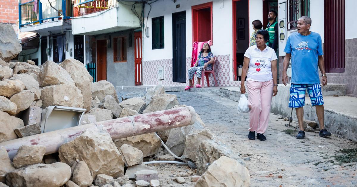 Colombia busca supervivientes bajo los escombros