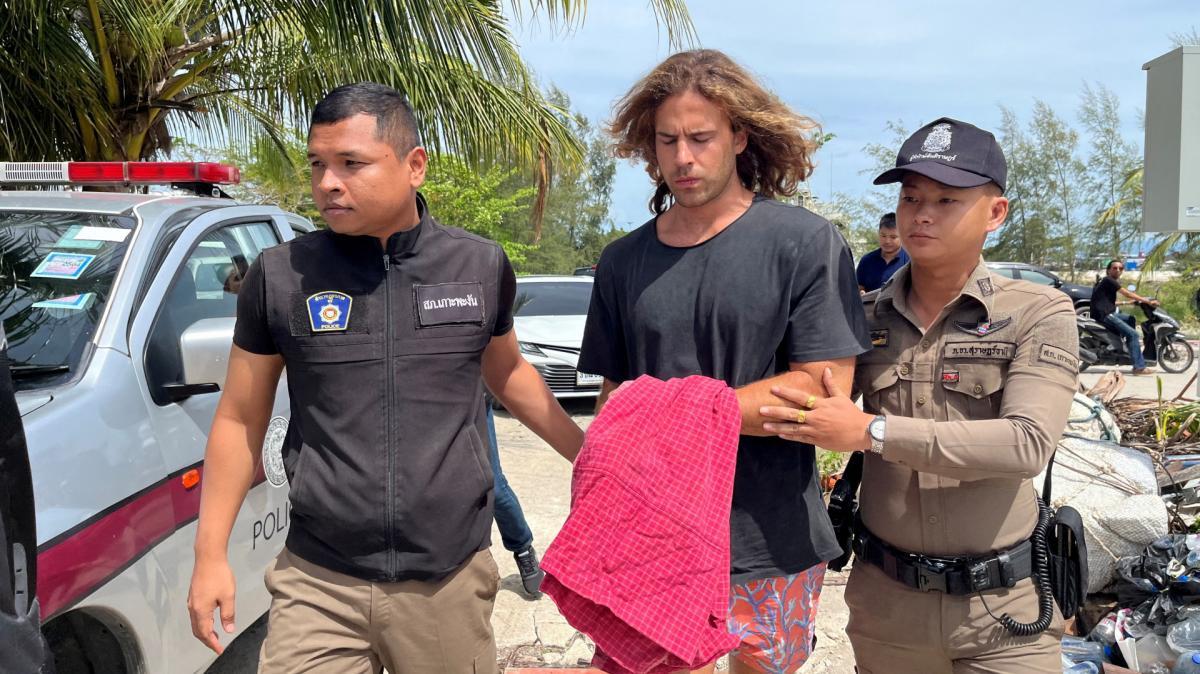 Foto de archivo de Daniel Sancho siendo detenido en Tailandia.
