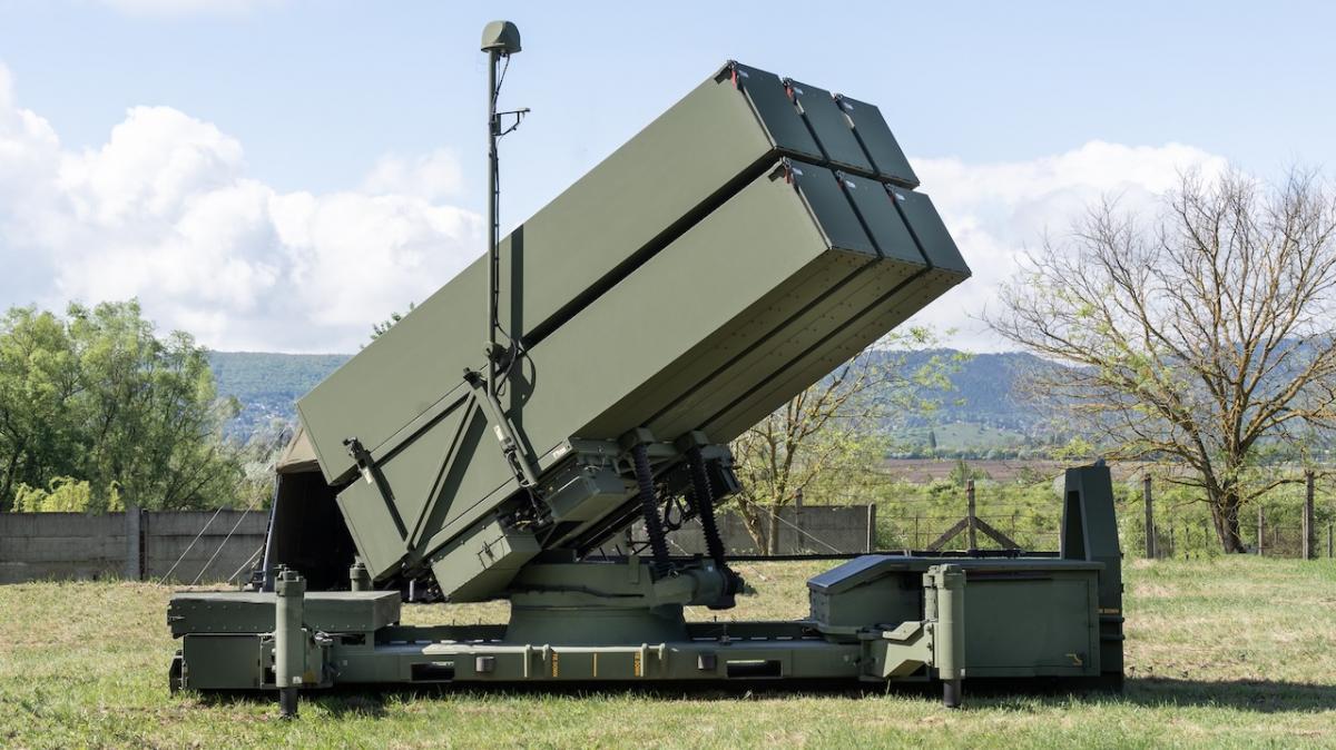 Contenedores de lanzamiento del sistema de defensa aérea NASAMS