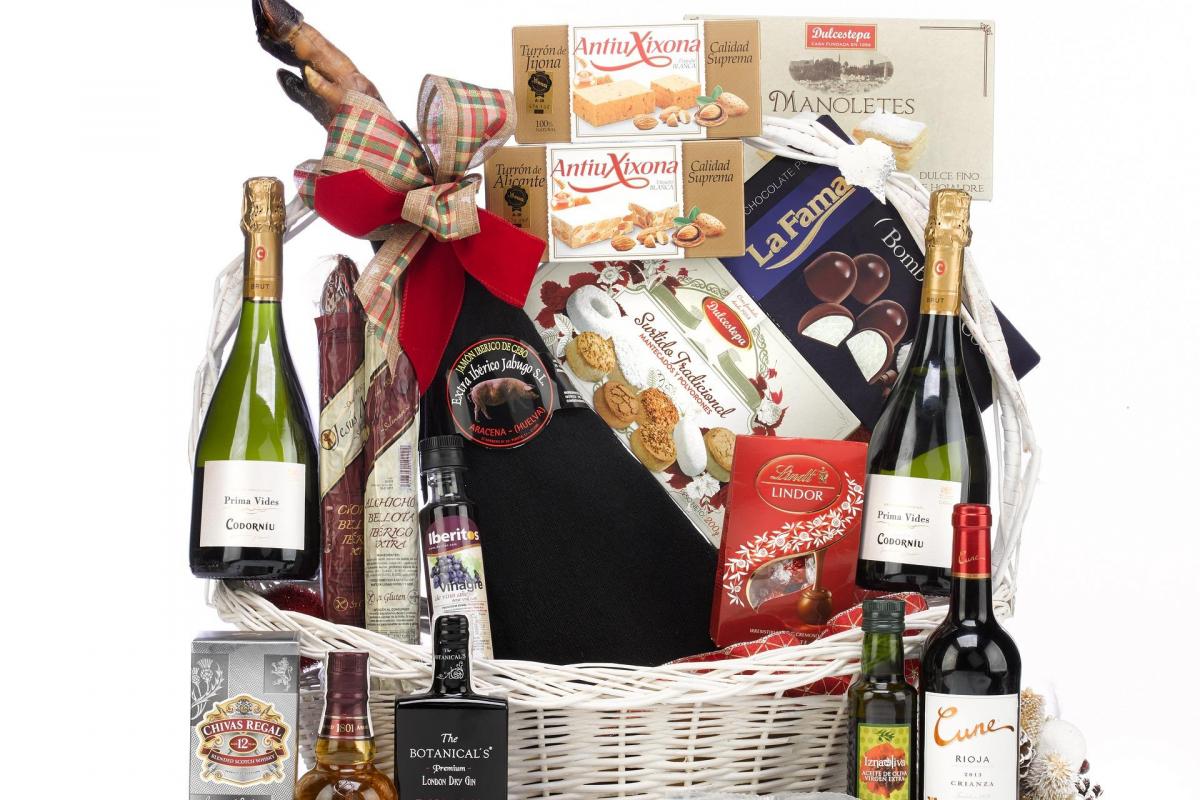 Una cesta de Navidad, en una imagen de archivo