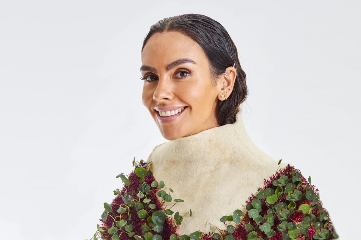 Cristina Pedroche, con la capa de las Campanadas para dar la bienvenida a 2024.