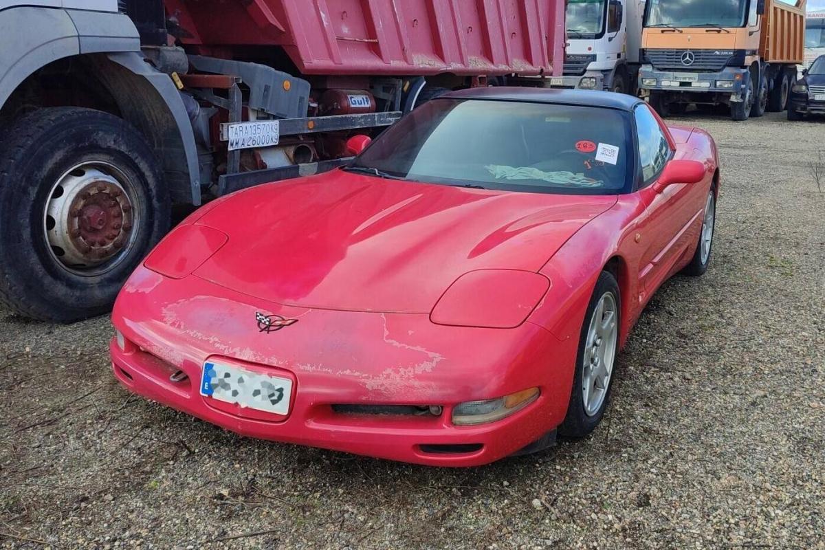 Vehículo incautado al narcotráfico que sale a subasta en abril de 2024.