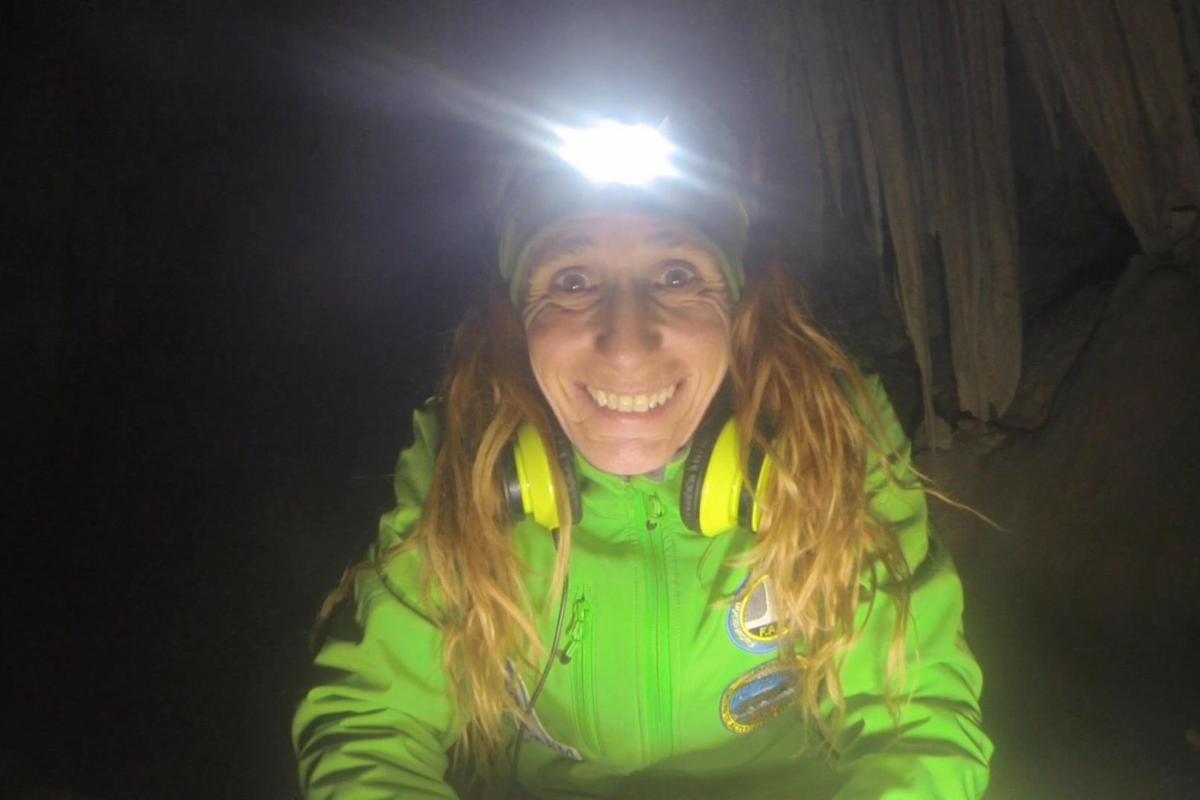Beatriz Flamini en la cueva de Granada