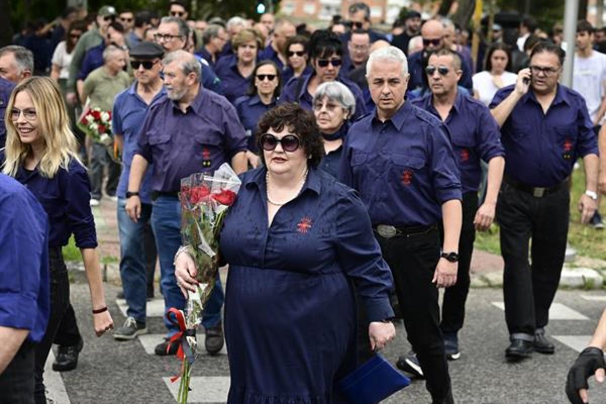Falangistas en el responso de Primo de Rivera en San Isidro