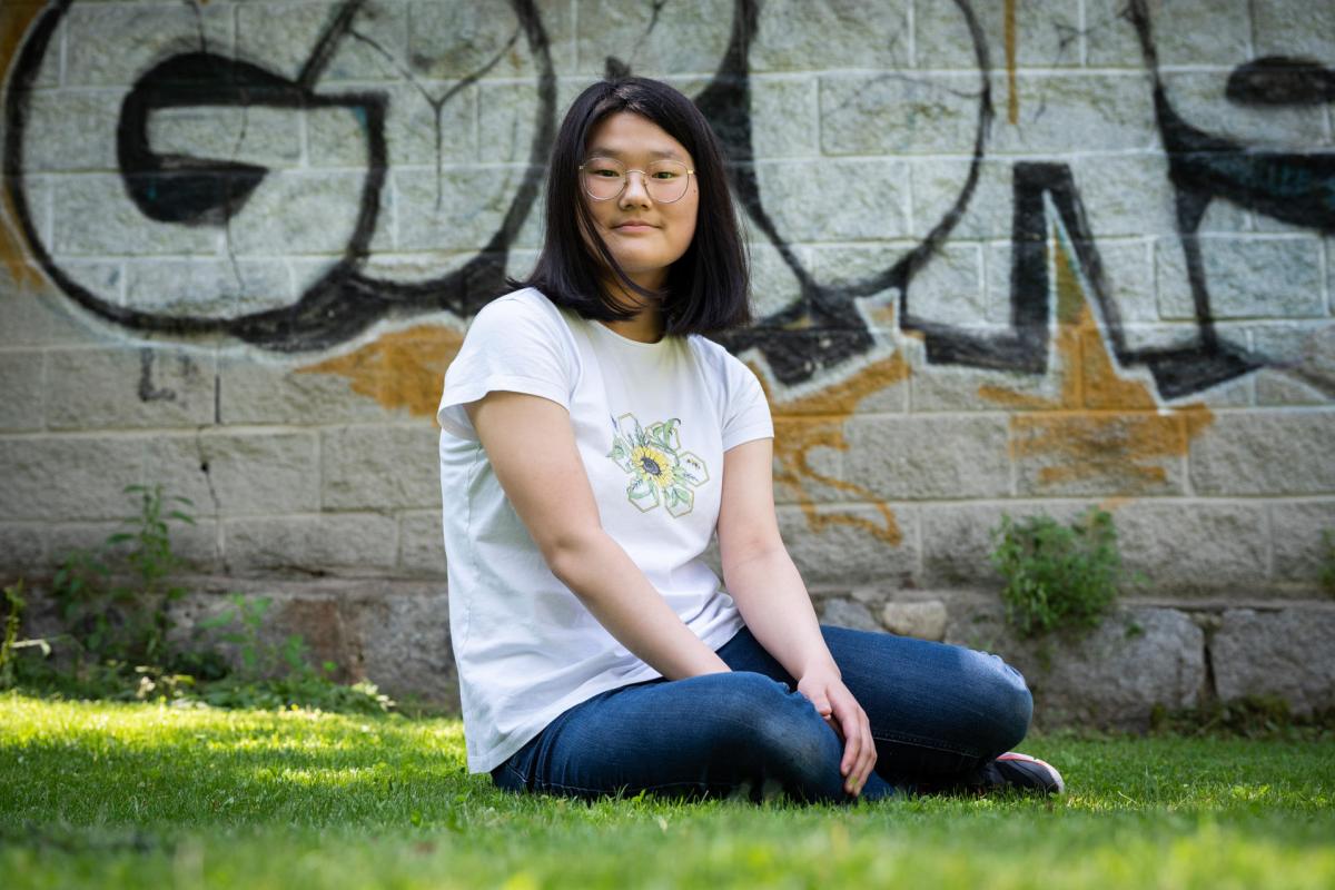 Hai Park, alumna de origen coreano del IES Jaime Ferrán de Collado Villalba, este jueves. Park ha sacado un 10 en las pruebas de la Evaluación para el Acceso a la Universidad