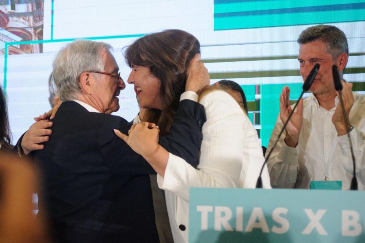 El candidato de Junts a la Alcaldía de Barcelona, Xavier Trias, junto con la expresidenta del Parlament, Laura Borràs.