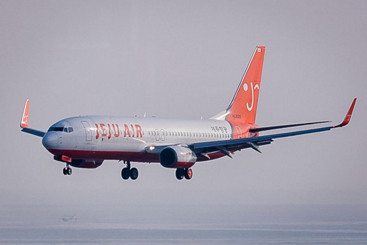 Un avión de Jeju Air, en pleno vuelo